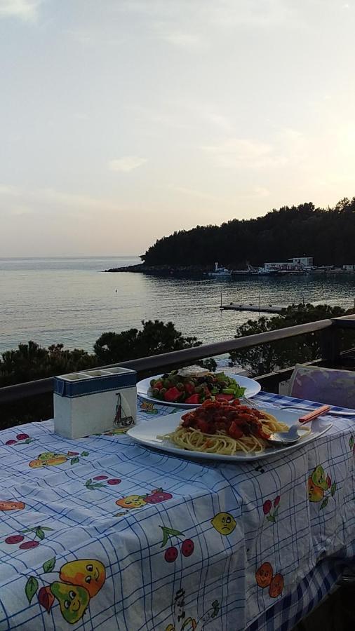 City Hostel Himara Zewnętrze zdjęcie